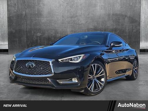 2022 INFINITI Q60 LUXE AWD