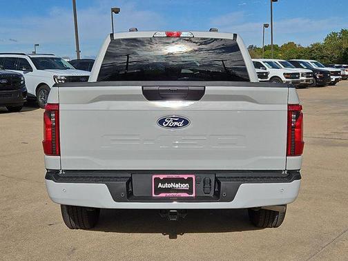 Avalanche 2026 Ford F-150 STX
