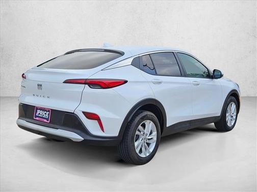 Summit White 2024 Buick Envista Preferred FWD