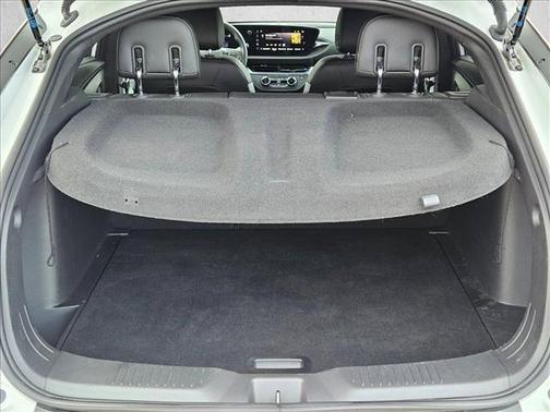 Summit White 2024 Buick Envista Preferred FWD