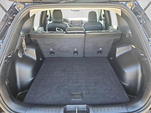 2020 Jeep Cherokee Altitude