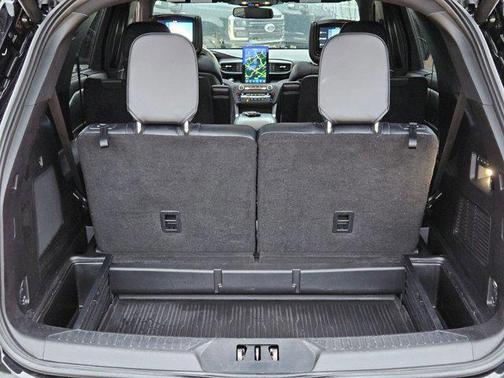 Agate Black Metallic 2020 Ford Explorer ST