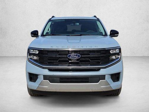Glacier Gray Metallic Tri-Coat 2026 Ford Expedition Max Platinum