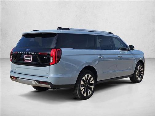 Glacier Gray Metallic Tri-Coat 2026 Ford Expedition Max Platinum