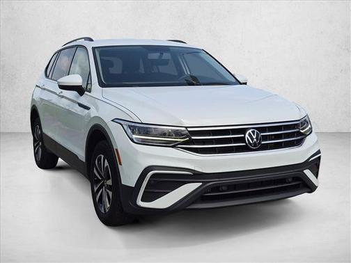 Pure White 2022 Volkswagen Tiguan 2.0T S