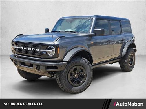 Carbonized Gray Metallic 2026 Ford Bronco Badlands