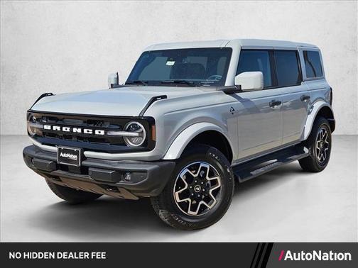 Avalanche Gray 2026 Ford Bronco Outer Banks