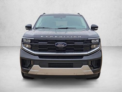 Agate Black Metallic 2026 Ford Expedition Platinum