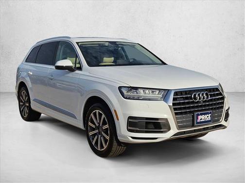 White 2017 Audi Q7 3.0T Premium