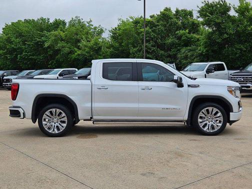 White Frost Tricoat 2022 GMC Sierra 1500 Denali