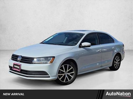 Pure White 2017 Volkswagen Jetta 1.4T SE