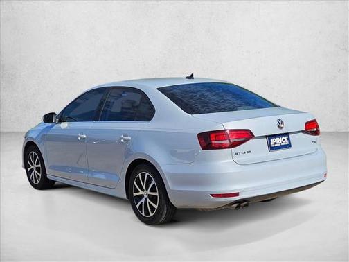 Pure White 2017 Volkswagen Jetta 1.4T SE