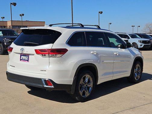 2018 Toyota Highlander Limited Platinum
