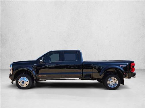 2026 Ford F-450 Platinum