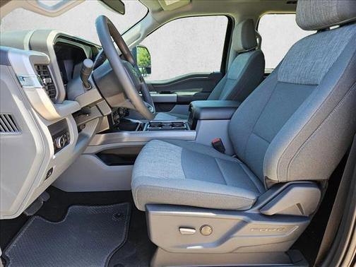 Agate Black Metallic 2026 Ford F-250 XLT