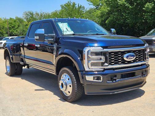 2025 Ford F-450 Platinum