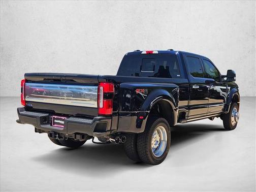 2025 Ford F-450 Platinum