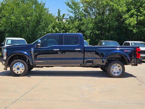 2025 Ford F-450 Platinum