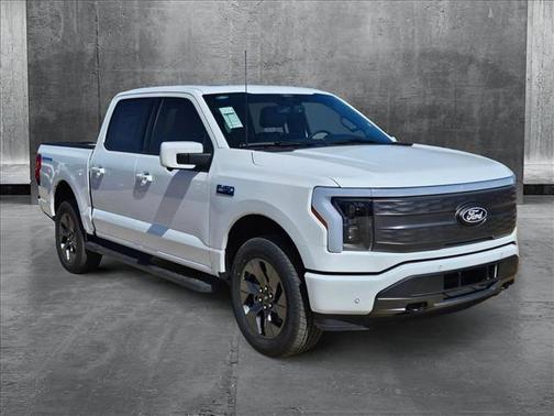 2025 Ford F-150 Lightning LARIAT