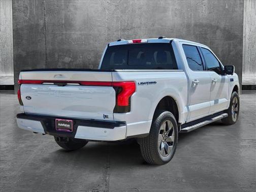 2025 Ford F-150 Lightning LARIAT
