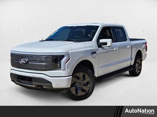2025 Ford F-150 Lightning LARIAT