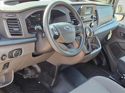 2025 Ford Transit-350 XL