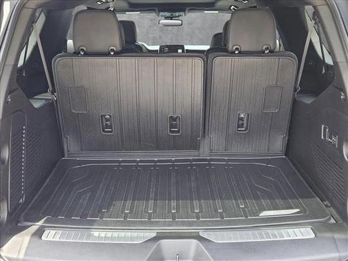2023 GMC Yukon XL 4WD AT4