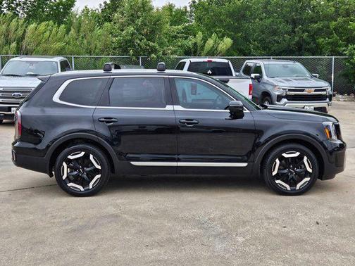 Ebony Black 2023 Kia Telluride EX