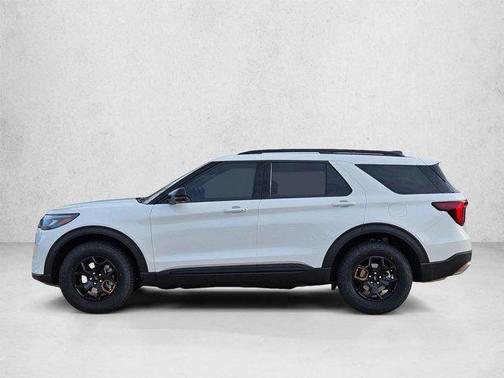 Star White Metallic Tri-Coat 2026 Ford Explorer Tremor
