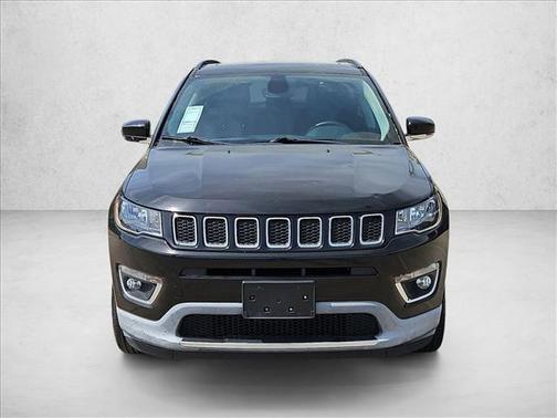 Diamond Black Crystal Pearlcoat 2019 Jeep Compass Limited