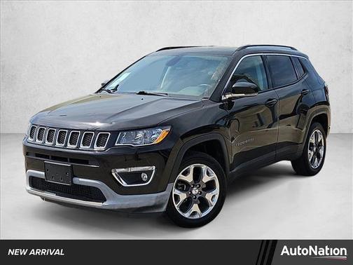 Diamond Black Crystal Pearlcoat 2019 Jeep Compass Limited