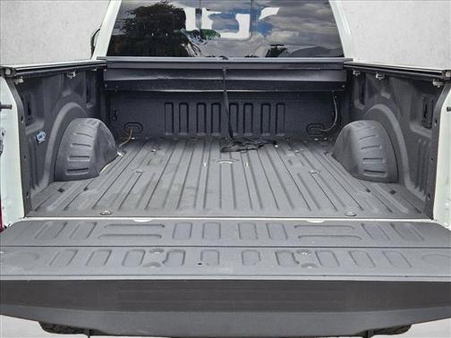 Star White Metallic Tri-Coat 2022 Ford F-250 Lariat