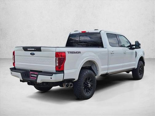 Star White Metallic Tri-Coat 2022 Ford F-250 Lariat