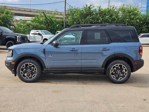 Azure Gray Metallic Tri-Coat 2026 Ford Bronco Sport Outer Banks