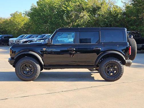 Shadow Black 2026 Ford Bronco Badlands