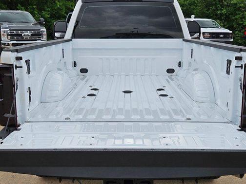 Oxford White 2024 Ford F-350 XL