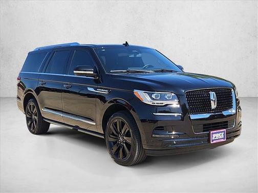 Infinite Black Metallic Clearcoat 2024 Lincoln Navigator Reserve