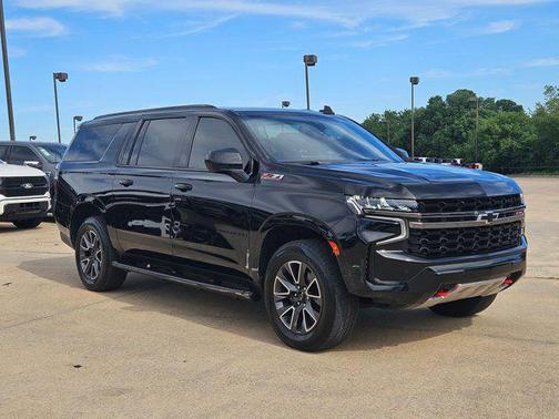 2022 Chevrolet Suburban 4WD Z71