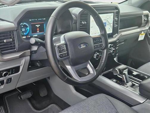 2025 Ford F-150 Lightning XLT
