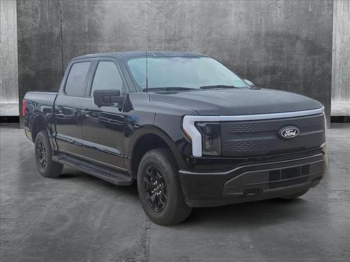 2025 Ford F-150 Lightning XLT
