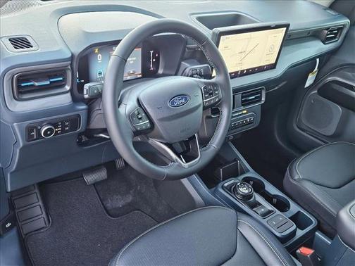 2025 Ford Maverick Lobo Standard