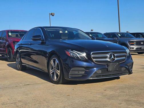 2017 Mercedes-Benz E-Class 4MATIC