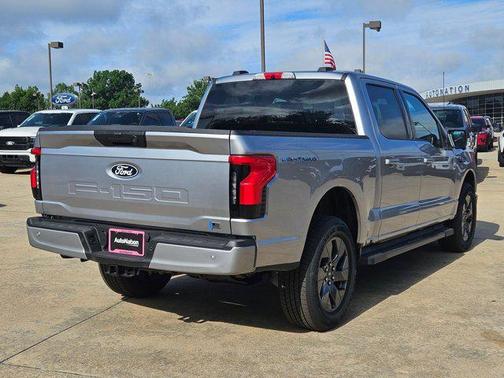 2025 Ford F-150 Lightning Flash