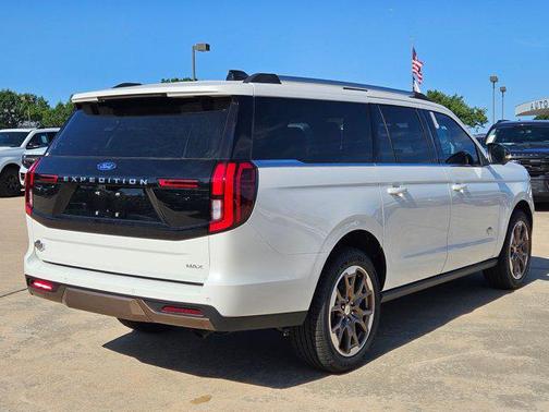 Star White Metallic Tri-Coat 2026 Ford Expedition Max King Ranch