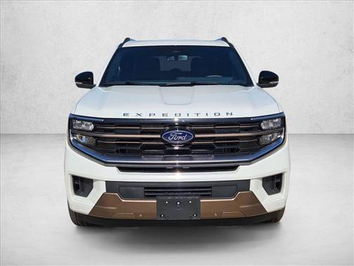 Star White Metallic Tri-Coat 2026 Ford Expedition Max King Ranch