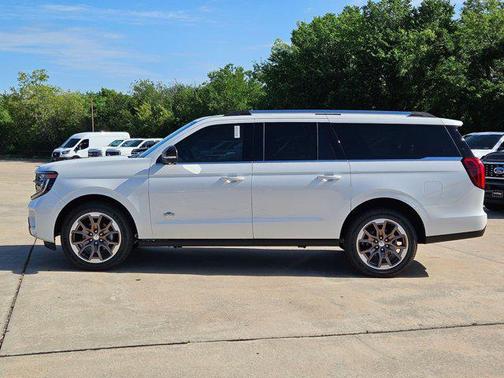 Star White Metallic Tri-Coat 2026 Ford Expedition Max King Ranch