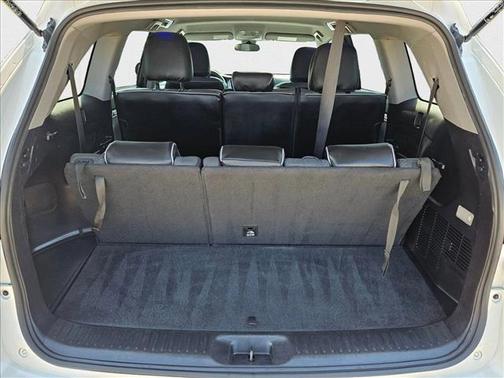 2019 Toyota Highlander LE I4