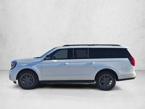 Star White Metallic Tri-Coat 2026 Ford Expedition Max Platinum