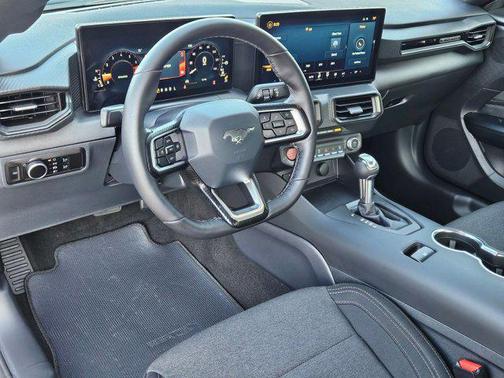 2025 Ford Mustang EcoBoost