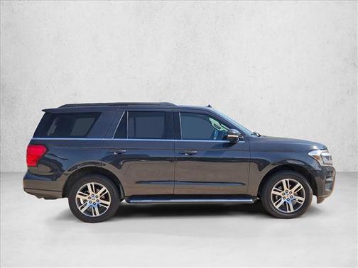 Dark Matter Metallic 2022 Ford Expedition XLT